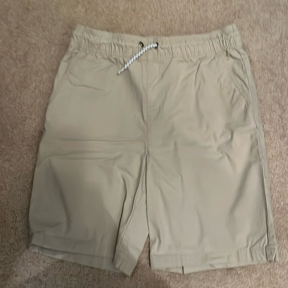 Crown and Ivy khaki Shorts